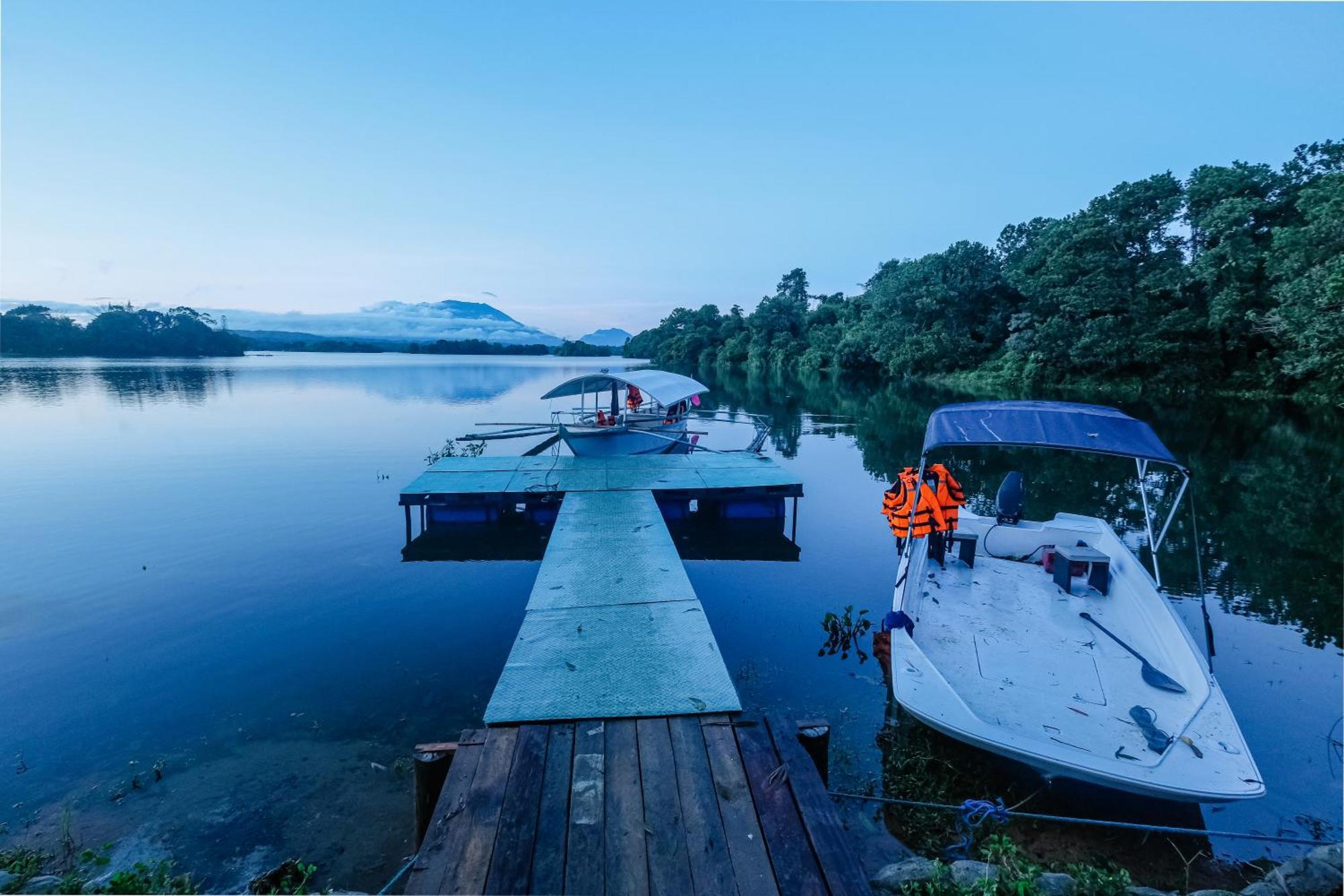 Almost Heaven Lake Resort By Cocotel Cavinti Eksteriør bilde